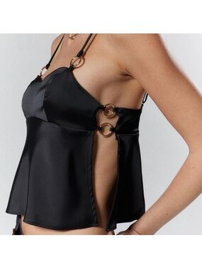 New with tags Urban Outfitters Silence + Noise Satin Flyaway Cami Size Small